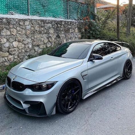 Bmw M4 F82, Luxury Cars Bmw, M4 F82, Serie Bmw, Mobil Bmw, Lamborghini Aventador Svj, Aventador Svj, Gtr Car, Bmw Girl