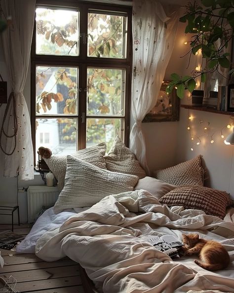 30 Small Cozy Bedroom Decoration Ideas: Maximize Comfort, Minimize Space - Cozy and Rosy Small Cosy Bedroom, Small Cozy House, Small Cozy Bedroom, Bedroom Inspirations For Small Rooms, Bedroom Inspiration Cozy, Cozy Small Bedrooms, Minimalist Bedroom Ideas, Modern Bedroom Ideas, Art For Walls