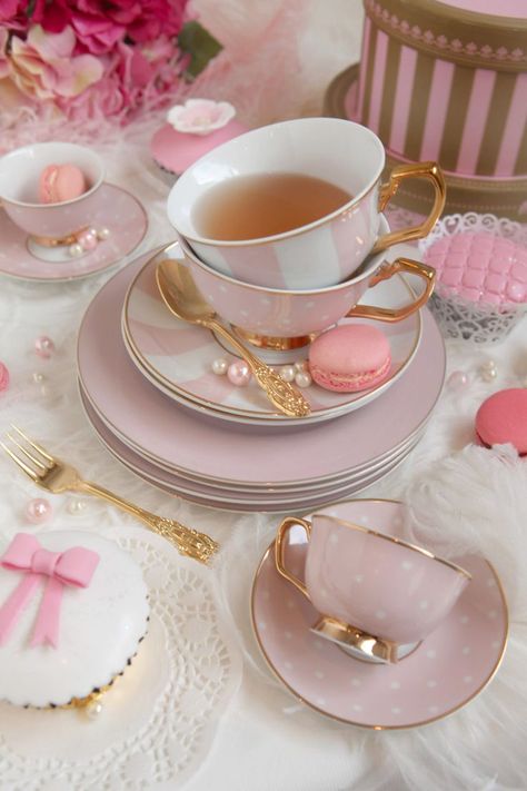 Macaroons, Desain Pantry, Tafel Decor, Afternoon Tea Parties, Pink Tea, My Cup Of Tea, Croquettes, Vintage Tee, Tea Room