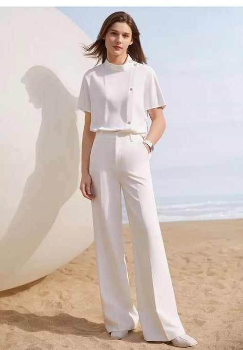 Haute Couture, 2023 Denim Trends, Summer Business Outfits, Fashion Installation, Blouse Outfit Casual, Summer Dress For Women, Designer Summer Dresses, Tshirt White, Trousers White