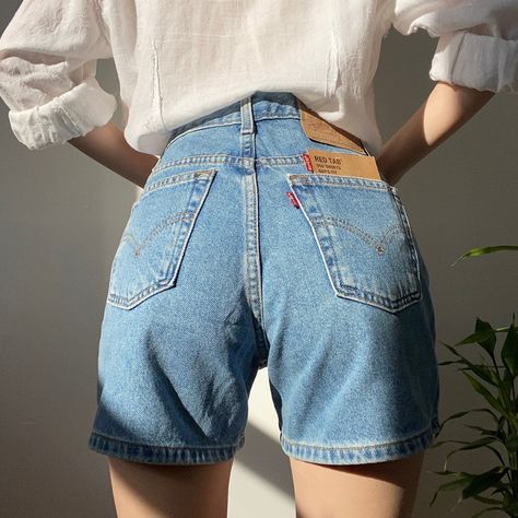 ~ Waist: 30” (15” Across) ~ Rise: 11” ~ Hips: 18.5” Across ~ Inseam: 4” (Modest!) ~ Leg Opening: 11” Across ~ Marked As A Junior Size 7 ~ 100% Cotton, Non Stretch Denim These Vintage Levi’s Are From The 1980s. They Feature A High Waist, Five Pocket Body And Are A Bermuda Length. The Color Is A Rich Stone Wash Medium Blue And The Material Is Very Sturdy And Lightweight. The Shorts Are Brand New With Tags, Never Been Worn Accept For These Try On Pics. Levi Jorts, Patched Jeans Outfit, Long Denim Shorts Outfit, Denim Shorts Outfit Ideas, Shorts Outfit Ideas, 2024 Clothes, Long Denim Shorts, Classy Outfits Men, Denim Shorts Outfit