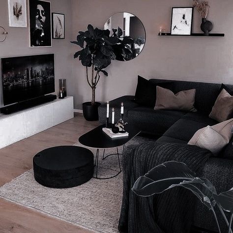 Inspiration for home decor White Coffee Table With Black Couch, Lounge Room Aesthetic Dark, Black Couch Living Room Decor Apartment, Lawyer Apartment Aesthetic, Grey And Black Modern Bedroom, Black Cosy Living Room, Cozy Living Rooms Black And White, Modern Wood Living Room Decor, Black Cozy Aesthetic