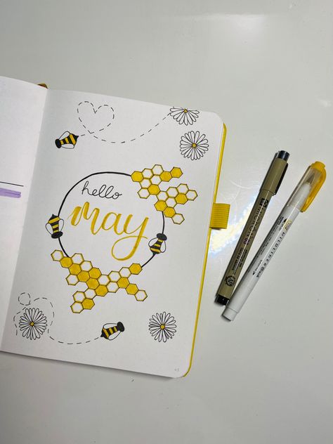 Bullet journal idea, bee, honey, bullet journal may, bujo May Bulett Journal Ideas, May Page Bullet Journal, Honey Bee Journal Ideas, May Dot Journal Ideas, Diary Monthly Ideas, May Bujo Spread, Bullet Journal Ideas May Cover, Bulett Jornal Ideas Monthly, Bullet Journal May Cover Page