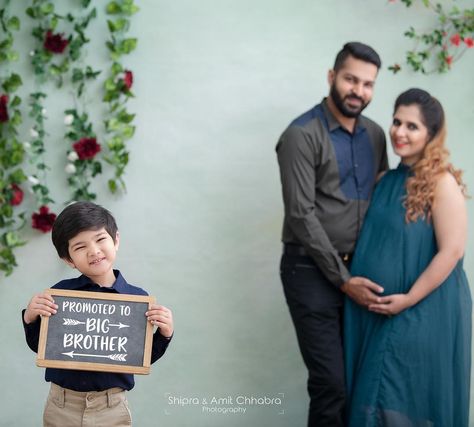 Maternity photo shoot - baby announcement - pregnancy announcement - family photos - pregnancy photos Martinity Photos Ideas, Maternity Photography Poses With Family, 2nd Baby Maternity Photo Shoot, Pregnancy Photoshoot Indian, Maternity Photo Shoot Ideas With Family, Pre Maternity Photo Shoot, Pre Pregnancy Photoshoot, Pre Baby Photoshoot, Pregnancy Photoshoot With Kids