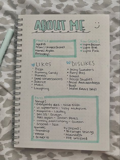 bullet journal inspo ideas about me Journal Inspo Ideas, Scrapbook For Best Friend, Bullet Journal Hand Lettering, Bullet Journal Work, Journal Inspiration Writing, Writing Planning, Bullet Journal Quotes, Bullet Journal Mood Tracker Ideas, Bulletin Journal Ideas