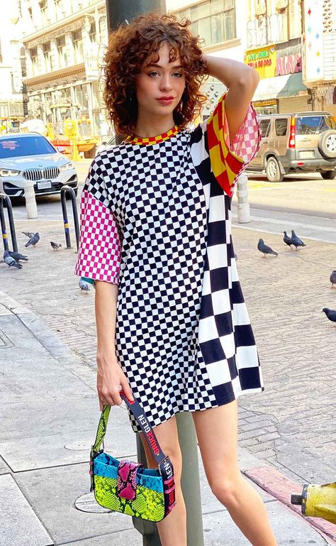 Upcycling, Couture, Patchwork, Quirky Colorful Outfits, 2024 Pattern Trends, Funky Style Outfits, Tee Dress Outfit, Funky Outfits For Women, Planet Outfit