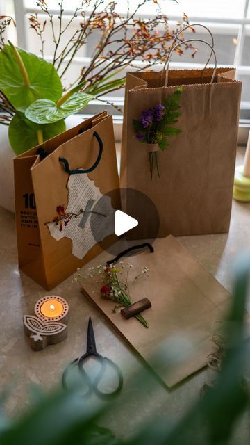 Meenakshi | Lifestyle Blogger on Instagram: "If you’re a millennial or generations before that chances are you have stashes of shopping bags saved with you 
Here’s a great way to turn brown paper bags into pretty little gift bags when you’re absolutely short on time 

#trythisathome 

DIY gift bag, upcycle shopping bags, 5-min crafts, sustainable living" How To Make A Paper Gift Bag, How To Make Gift Bags, Brown Paper Bag Gift Bags, How To Make Paper Bag, How To Pack A Gift, Paper Bags Ideas, Blanket Packaging, Hygge Crafts, Gift Packing Ideas