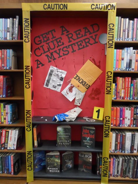 Great mystery display! School Library Book Displays, Joe Abercrombie, School Library Lessons, School Library Decor, Photoshoot Magazine, Reading Display, School Library Displays, Teen Library, Middle School Libraries