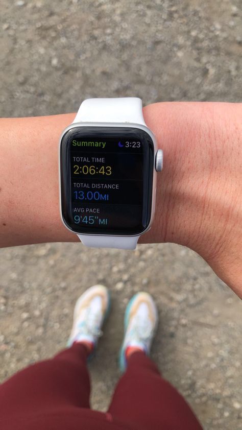 Apple Watch Running Aesthetic, Running Vision Board, Half Marathon Aesthetic, Apple Watch Running, Apple Watch Music, Marathon Watch, Apple Watch Fitness, Running Pictures, Crystal Healing Chart