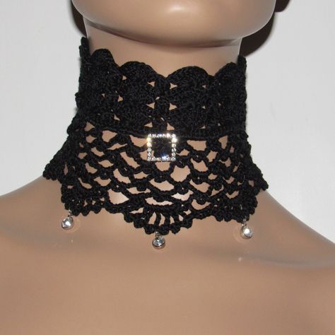 Necklaces Gothic, Corset Choker, Crochet Victorian, Choker Patterns, Diy Choker Necklace, Goth Victorian, Diy Choker, Collar Necklaces, Crochet Wedding Dresses