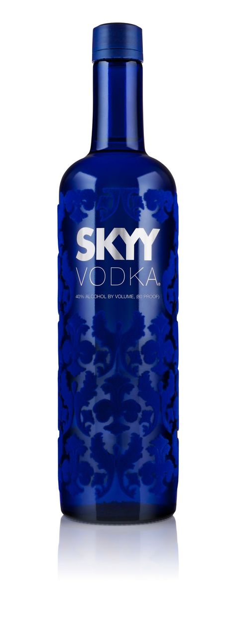 Velvet flocked glass bottle. Incredible. Vodka Drinks, Holiday Packaging Design, Vodka Blue, Skyy Vodka, Alcohol Packaging, Drinks Brands, Alcohol Bottles, Vodka Cocktails, Blue Bottle