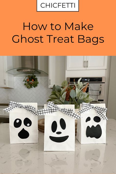 Halloween Diy Candy Bags, Ghost Bags Diy, Diy Treat Bags Halloween, Halloween Diy Treat Bags, Paper Bag Ghost Craft, Ghost Goodie Bags, Halloween Loot Bag Ideas, Boo Bags Ideas, Halloween Candy Bags Diy