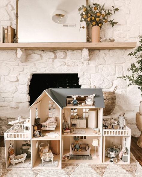 Maileg USA on Instagram: "The gift of a lifetime that a child will never forget. The beautiful Maileg Dollhouse is truly one of a kind. 📸: @thistle.harvest #maileh #mailegdollhouse #dollhouse #santagifts" Magnolia Dollhouse Makeover, Maileg Dollhouse Ideas, Maileg Mouse House, Maileg House, Kids Vision Board, Maileg Dollhouse, Maileg Furniture, Maileg Doll House, Maileg Rabbits