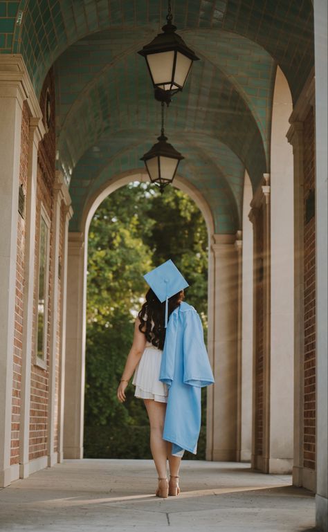 Unc Graduation, College Grad Pictures, Grad Picture Ideas, Nursing Graduation Pictures, Cap And Gown Pictures, Senior Photoshoot Poses, College Graduation Pictures Poses, College Graduation Photoshoot, Grad Photography