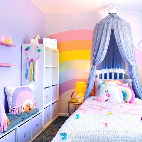 20+ Girls’ Bedroom Ideas to Cultivate Peace - Decor Dojo Girls Bedroom Ideas Rainbow, Kids Rainbow Bedroom, Pastel Rainbow Bedroom, Pink Kids Bedroom, Purple Kids Bedroom, Purple Kids Room, Coral Bed, Rainbow Themed Bedroom, Rainbow Decor Bedroom