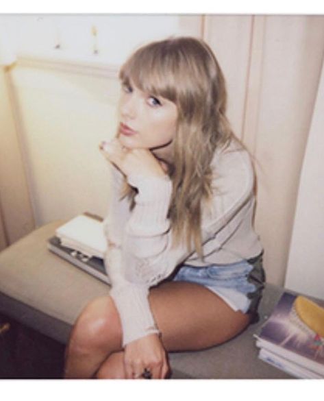 Lucas Oil Stadium, Taylor Swift Polaroids, Taylor Swfit, About Taylor Swift, Taylor Swift Reputation, Swift Photo, Dance With You, The Concert, Photo Organization