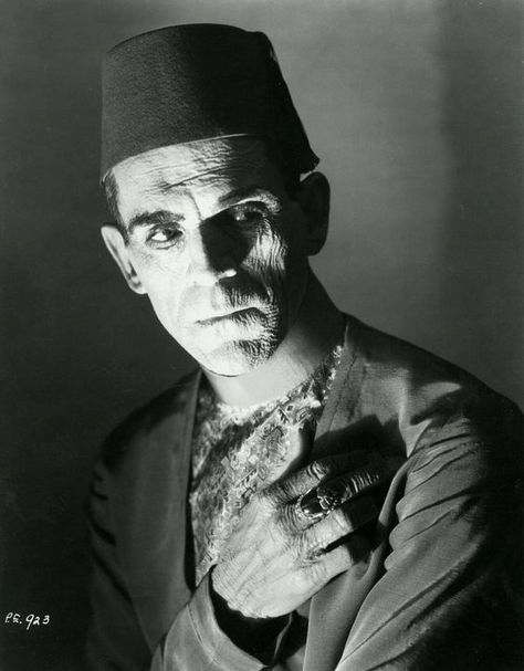 Tumblr, Retro Monsters, The Mummy 1932, Boris Karloff Frankenstein, Hollywood Monsters, Universal Horror, Classic Monster Movies, Monster Movies, Boris Karloff