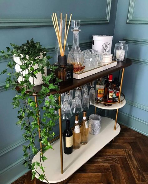 Fancy a drink? Make ours a G&T 🙊🍸 📷 by @quingmaison #mywestelm #passionforinteriors #homedecor #myhomevibe Luxury Bar Cart Styling, Mini Bar Trolley Ideas, West Elm Bar Cart Styling, Home Bar Trolley Ideas, Entryway Bar Cart, Bar Cart Home Decor, Cottage Core Bar Cart, Wine Rack Styling, Bar Cart Next To Fireplace