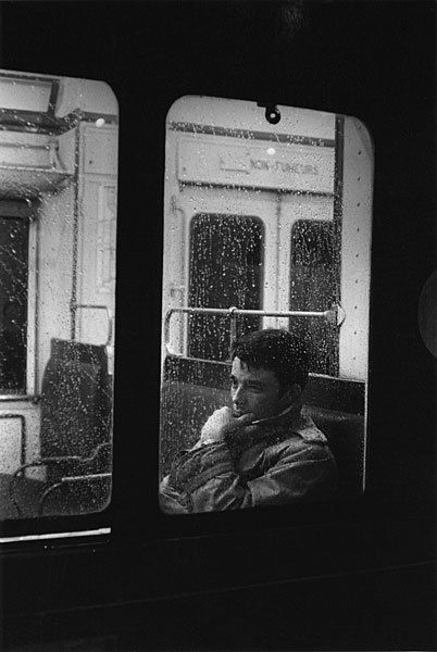 Jean Loup Sieff, Jeanloup Sieff, Photography People, Fotografi Vintage, Black And White Photograph, Looking Out The Window, French Photographers, It's Raining, Celebrity Portraits