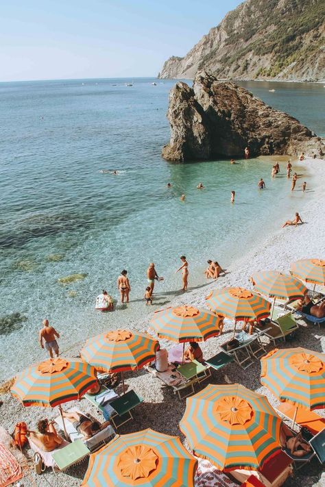 Cinque Terre, Positano, Living In London, Cinque Terre Italy, Italy Aesthetic, Destination Voyage, Italian Summer, Beach Aesthetic, Travel Inspo