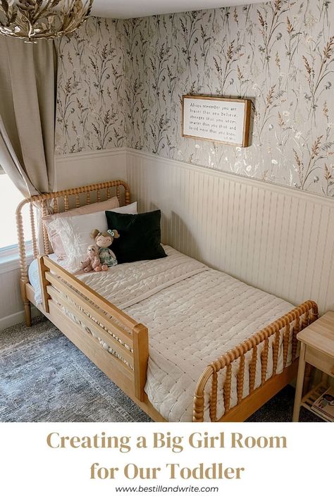 Over a year ago I had a design idea for my toddler's big girl room. I wanted it to be timeless, sweet and yet a little mature. Most of all, I wanted it to reflect her personality. I think we got it right! Read all about Creating a Big Girl Room for Our Toddler below! Toddler Room And Nursery Shared, Toddler Girl Bedroom Vintage, Twin Bed Girls Room, Toddler Twin Bedroom Ideas, Toddler Room Ideas Girl, Vintage Toddler Rooms, Baby Room Wallpaper, Girls Bedroom Vintage, Vintage Girls Rooms