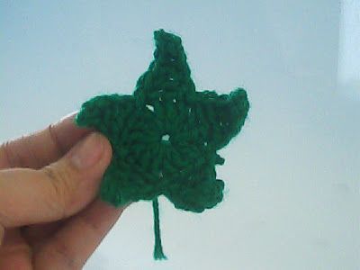 crochet sepal and leaves for long stem roses Mother's Day Crochet, Long Stem Roses, Drying Roses, The Lie, Types Of Roses, Crochet Leaves, Plant Information, Crochet Rose, Edible Plants