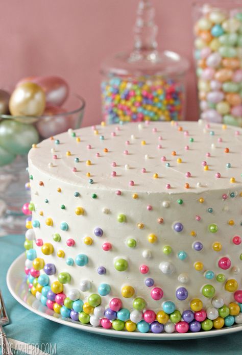 Easter Polka Dot Cake Easter Treats, Torte Creative, Polka Dot Cakes, Torte Cupcake, 카드 디자인, God Mat, Easter Dessert, Easter Cakes, Fancy Cakes