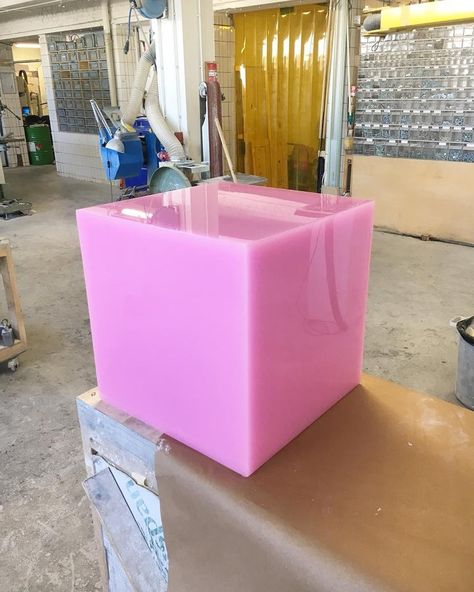 Pink Side Table, Solid Objects, Sabine Marcelis, Modern Sofa Table, Cube Furniture, Weird Furniture, Cube Side Table, Cube Table, Contemporary Side Tables