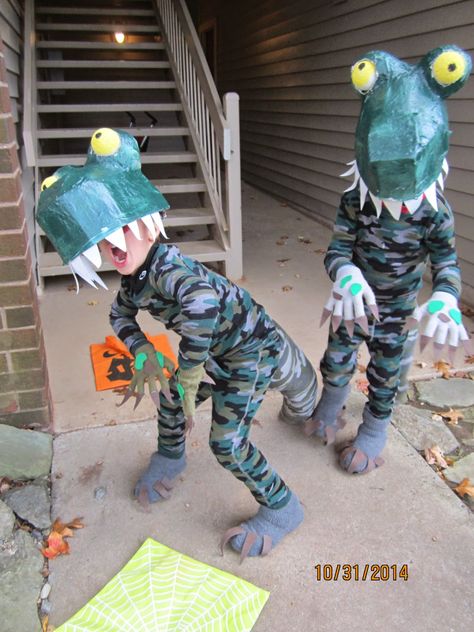 DIY T-Rex costumes Diy T Rex Costume, T Rex Costume Diy, Dinosaur Costume Diy, Spinosaurus Costume, T Rex Halloween Costume, Diy Dinosaur Costume, Hockey Pads, Holiday Crafts Halloween, Dinosaur Costumes