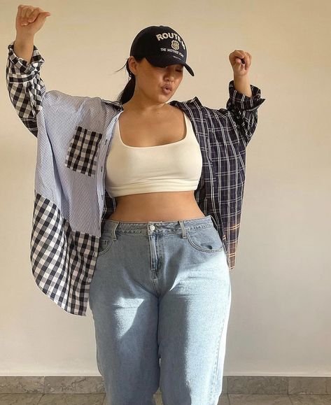 Oversized Button Down Shirt Outfit, Button Down Shirt Outfit, Shirt Outfit Ideas, Streetwear Plus Size, Plus Size Baddie Outfits, Fest Outfits, Oversized Button Down Shirt, Look Plus Size, Looks Plus Size