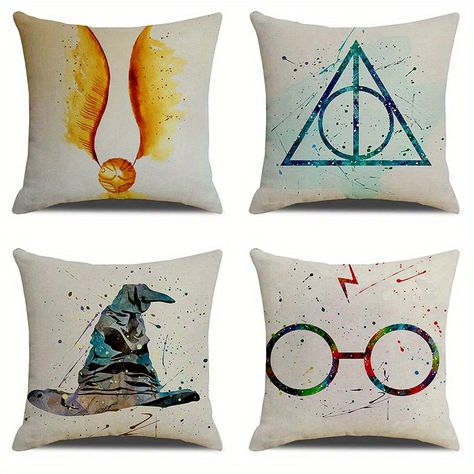 Harry Potter Themed Bedroom For Teens, Harry Potter Room Decor Bedroom Ideas, Harry Potter Room Decorations, Harry Potter Pillows, Harry Potter Themed Bedroom, Harry Potter Themed Room, Harry Potter Pillow, Harry Potter Bedroom Decor, Cover Harry Potter