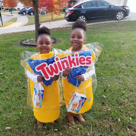 Looking for some great sibling Halloween costume ideas and inspiration? Check out these 30 super unique and incredible sibling costume ideas! Three Brothers Costumes, Halloween Costumes Quadruplets, Holloween Costume Ideas Two People, Funny Costume For 2, Matching Costumes For Siblings, Costumes For Twins Sisters, Halloween For 2 People, Dual Halloween Costumes, Halloween Costumes For 2 Sisters