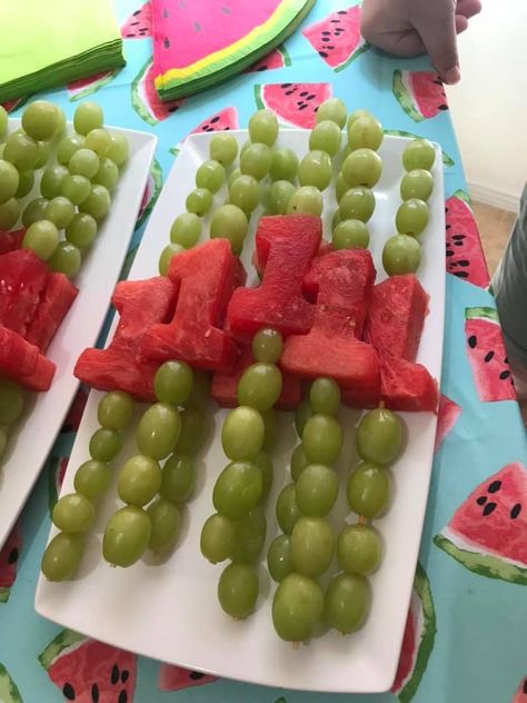 Watermelon Themed First Birthday, Watermelon Birthday Party Theme, 1st Birthday Foods, One In A Melon Birthday, First Birthday Theme Girl, Fruit Birthday Party, Watermelon Theme, Watermelon Birthday Parties, 1st Birthday Party For Girls