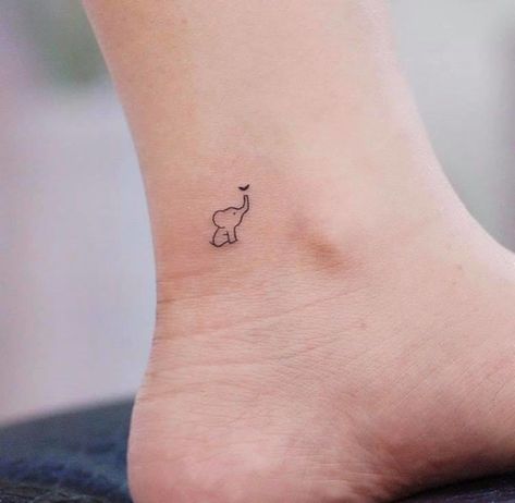 Tattoo Placements, Tattoo Inspiration, Tiny Tattoos With Meaning, Tiny Tattoos For Women, Tato Henna, Tattoo Schrift, Ankle Tattoos For Women, Petite Tattoos, Small Girl Tattoos