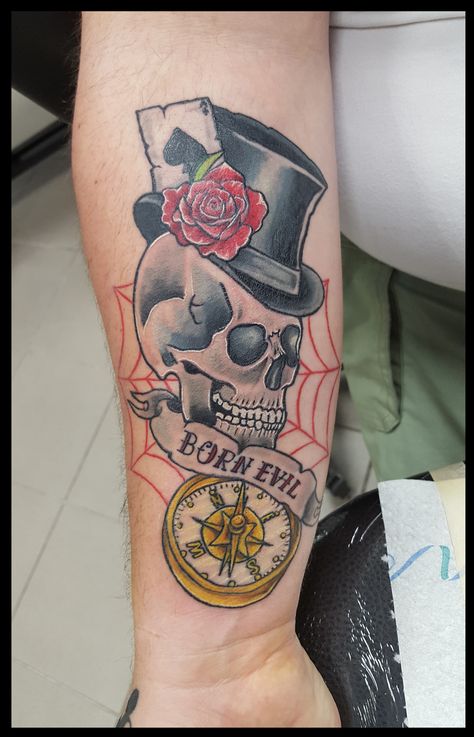 Old-school Skull with Top-hat Skull With Top Hat Tattoo, Top Hat Tattoo, Skull With Top Hat, Hat Tattoo, Sailor Jerry Tattoos, Sister Tattoo, Skull Top, Tattoo Traditional, Sketch Tattoo