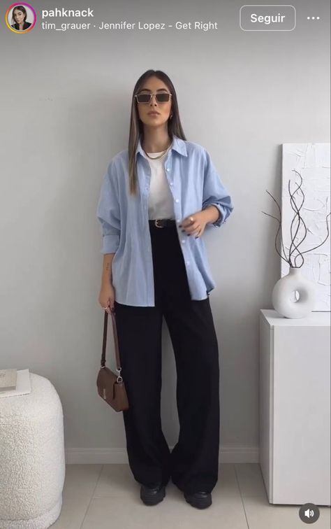 Smart Casual Women Colorful, Midsize Office Fashion, Smart Casual Women Skirt, Navy Trousers Outfit Women, Office Outfits Women Plus Size, Smart Casual Women Summer, Smart Casual Work Outfit Women, Semi Formal Outfits For Women, Outfit Formal Mujer