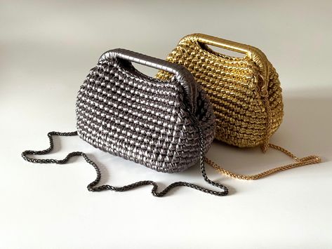 Silver Gold Woven Metallic Raffia Pouch Clutch Bag Wedding - Etsy Metallic Clutch Bag, Camel Clutch, Bridesmaid Clutch, Bridesmaid Clutches, Clutch Bag Wedding, Metallic Clutch, Jewel Tone Colors, Crochet Clutch, Wedding Clutch