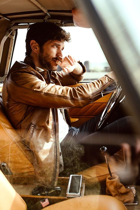 MMSCENE STYLE STORIES: Oliver Baggerman in The Long Road by Aaron Leon Man In Car Photography, Model With Car, Men Cars Photography, Classic Car Photoshoot, Car Shoot, Men Fashion Photoshoot, Male Portrait Poses, Foto Portrait, Auto Retro