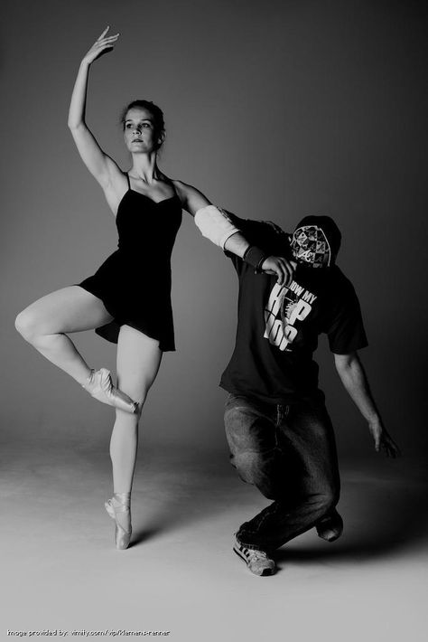 NJF bAllet meets breAkdAnce http://www.vimity.com/vip/klemens-renner/portfolio/njf-ballet-meets-breakdance/ Hip Hop Dance Photography, Production Photography, Dance Picture Poses, Hip Hop Dancer, Foto Shoot, Dance Movement, Ballet Fashion, Professional Dancers, Post Production