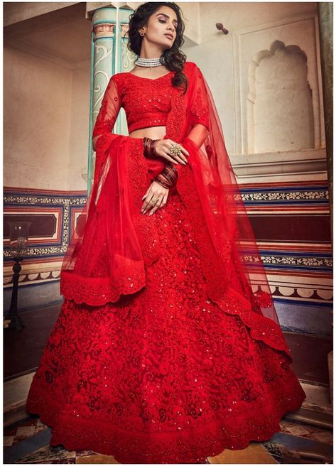 Red Lehanga Outfits Bridal, Design For Wedding Reception, Red Lehanga, Red Lengha, Lehenga Online Shopping, Lehenga Hairstyles, Embroidery Lehenga, Sari Lehenga, Glamouröse Outfits