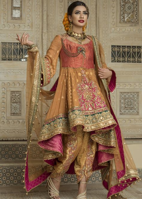 Couture, Haute Couture, Peplum Wedding Dress, Nilofer Shahid, Pakistani Party Wear Dresses, मेहंदी डिजाइन, Pengantin India, Nikkah Dress, Pakistani Party Wear