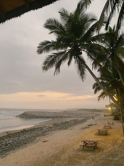 The most beautiful resort at Cape Coast beach, Ghana #capecoast #beach #tropicalvibes Ghana Cape Coast, Ghana Aesthetic Beach, Ghana Beach Aesthetic, Cape Coast Ghana, Ghana Asthetic, Accra Ghana Aesthetic, Accra Aesthetic, Ghana Houses, Ghana Holiday