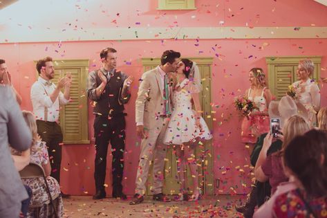 Wes Anderson Wedding, Wes Anderson Movie, Wes Anderson Aesthetic, Wes Anderson Style, Style Short Hair, Colorful Eclectic, Wes Anderson Movies, Mom And Daughter, Wedding Vibes