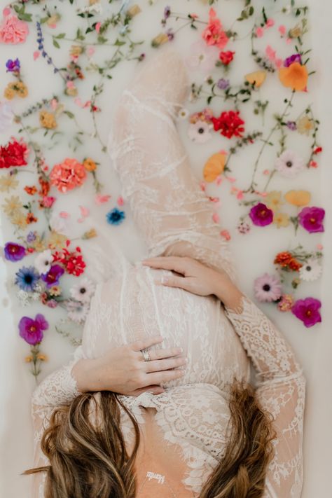 maternity milk bath photography Maternity Milk Bath Pictures, Milk Bath Pictures, Milk Bath Diy, Maternity Lace Dress, Maternity Milk Bath, Milk Bath Photos, White Bathtub, Bath Pictures, Milk Bath Maternity