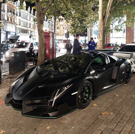 Motocross, Lambo Veneno, Veneno Lamborghini, Lamborghini Price, Car Graphics Decals, Lamborghini Veneno Roadster, Veneno Roadster, Lamborghini Car, Aventador Lamborghini