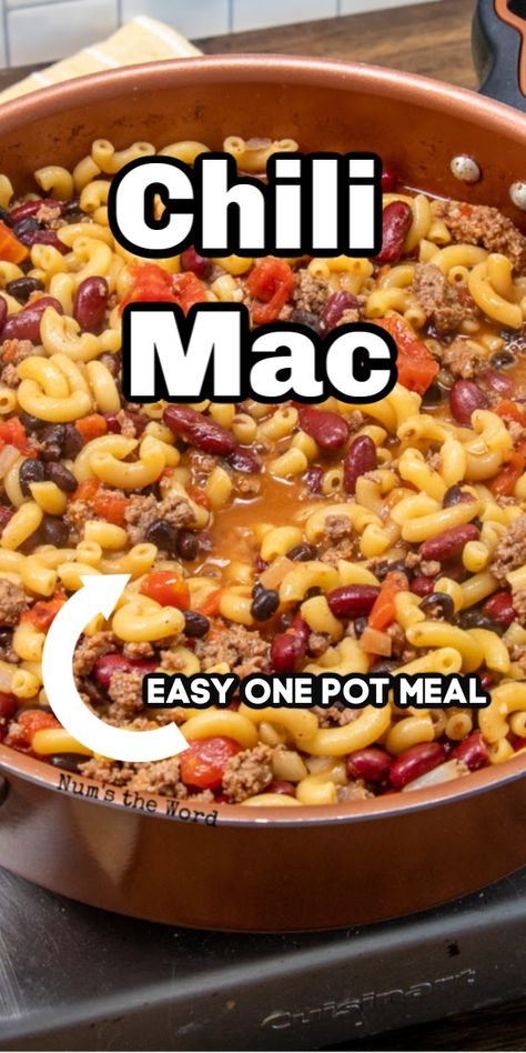 One Pot Chili Mac - If you love 30 minute meals that require ONE POT for clean up, then you MUST try this easy and hearty One Pot Chili Mac. A good home cooked weeknight meal!   #onepot #onepotmeal #onepotrecipe #chili #chilimac #macaroni #cheey #noodles #elbownoodles #beef #groundbeef #dinner #freezermeal #maindish #30minute meal #quick #weeknightdinner #recipe #numstheword Easy Chili Mac Recipe, Chili Mac Recipe Easy, One Pot Chili Mac, Easy Chili Mac, Chili Macaroni, One Pot Chili, Crowd Food, Chili Mac Recipe, Garlic Bread Easy