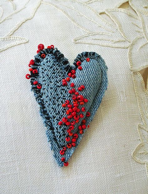 Denim Jewelry, Blue Jeans Crafts, Fabric Brooch, Fabric Hearts, Jean Crafts, Heart Pin, Denim Crafts, Red Beads, Heart Crafts