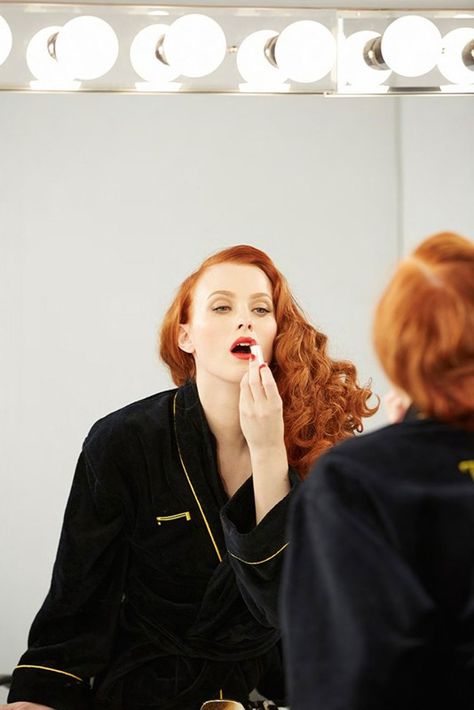Red Hair, Redheads, Fashion Models, Rich Hair Color, Pirelli Calendar, Karen Elson, Carine Roitfeld, How To Apply Lipstick, Fashion Photo