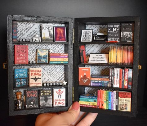 Want a theme for your mini bookshelf? I’ve got you! 😉 We can work together to create all sorts of thematic details for your shelf, like… | Instagram Mini Book Shelf Diy, Mini Book Display, Mini Bookshelf Ideas, Diy Miniature Bookshelf, Mini Bookshelf Diy, Diy Mini Bookshelf, Mini Book Shelf, Tiny Bookshelf, Fathers Day Crafts For Toddlers