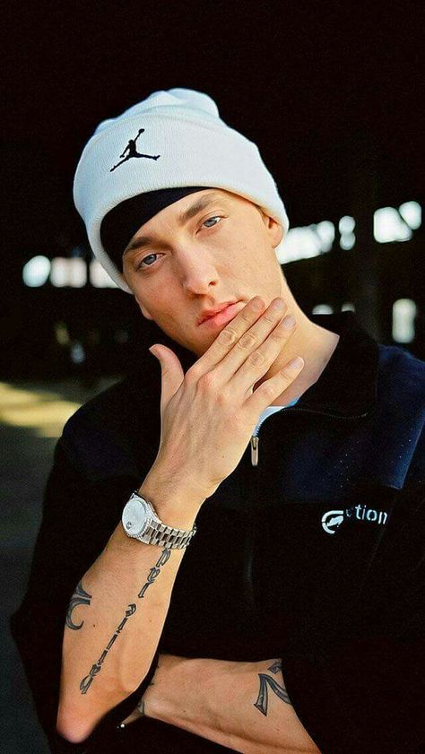 Eminem Funny Spongebob Videos, Eminem Dr Dre, Eminem Style, Rapper Eminem, Marshall Eminem, Eminem Funny, Shady Records, The Slim Shady, Eminem Photos